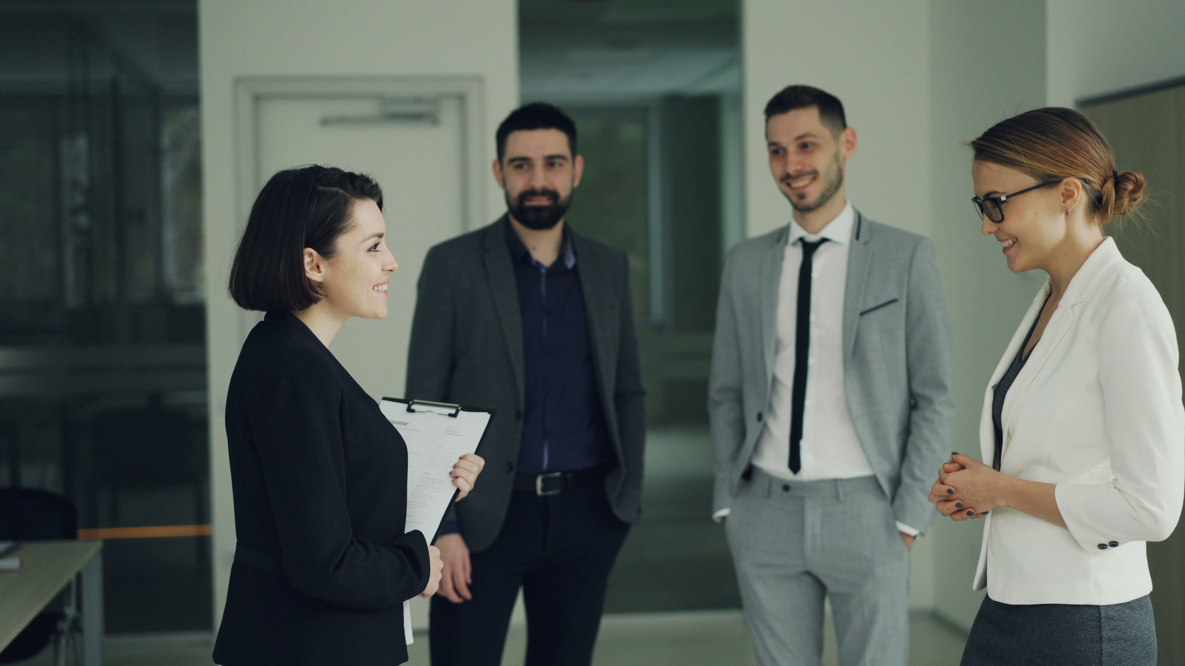 UalettCashAdvance.com editorial team - gig economy finance researchers and writers